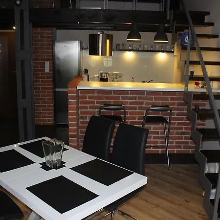 Loft Niezapominajka W Tobaco Park * לודז'